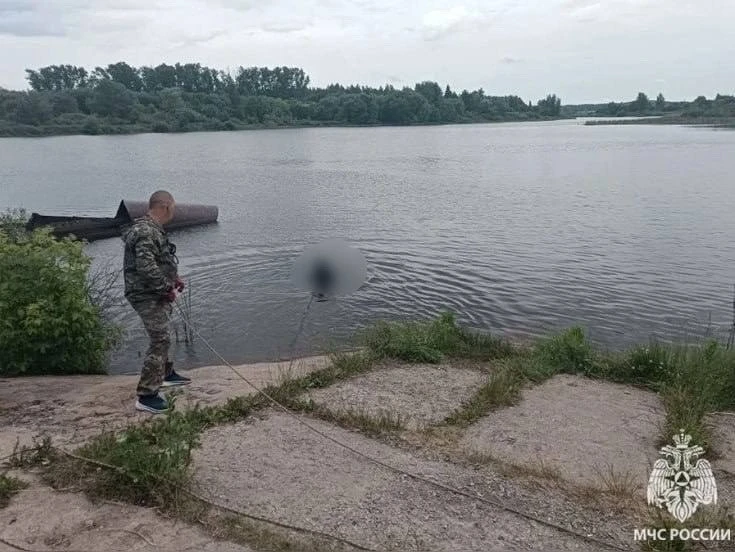 В Узловском районе в озере Восьмерка утонули две девочки — 9 и 7 лет. Тела извлекли водолазы МЧС. Во