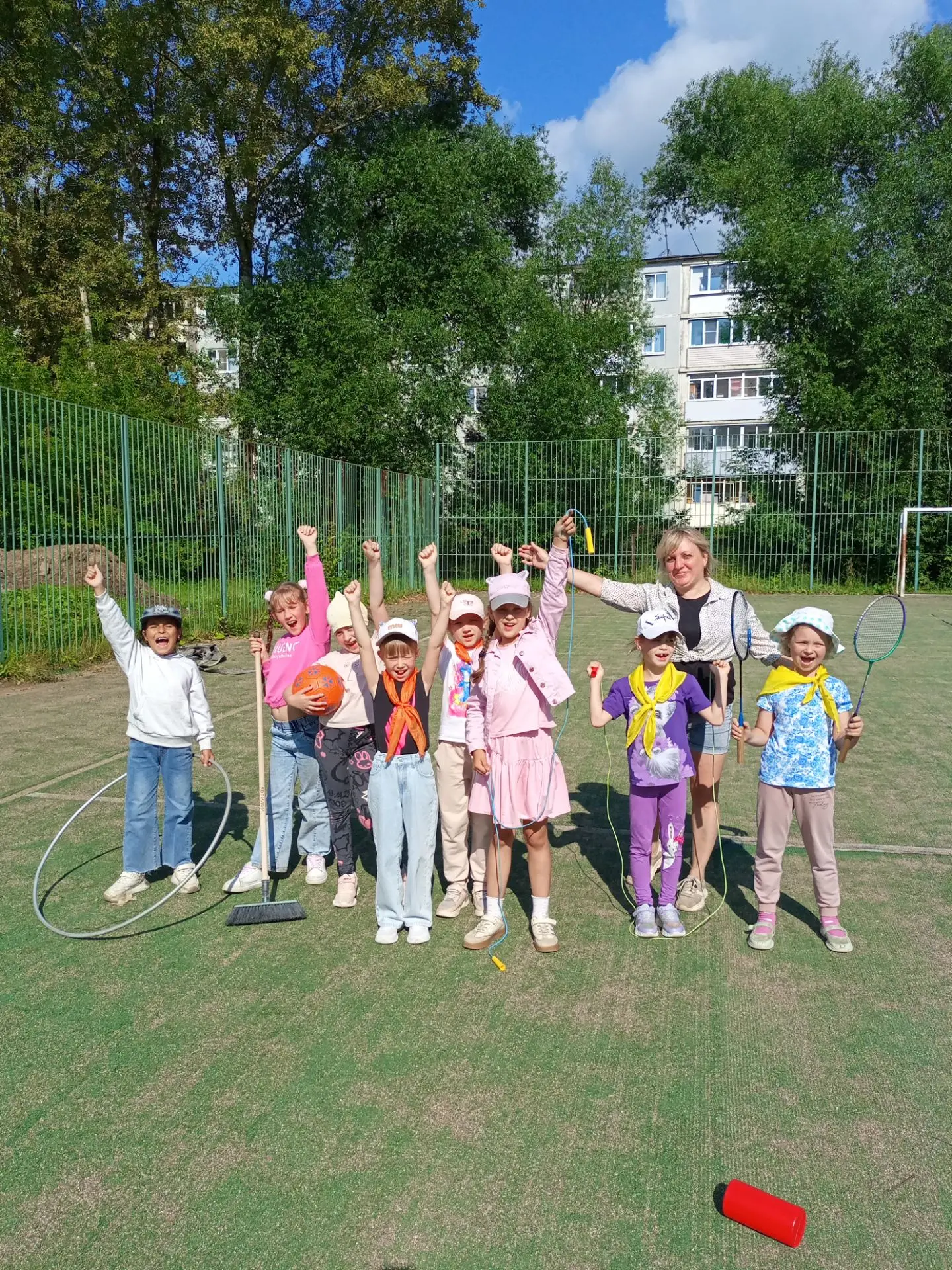 🌞Сегодня воспитанники пришкольного лагеря "Улыбка" после традиционной минутки безопасности отправил