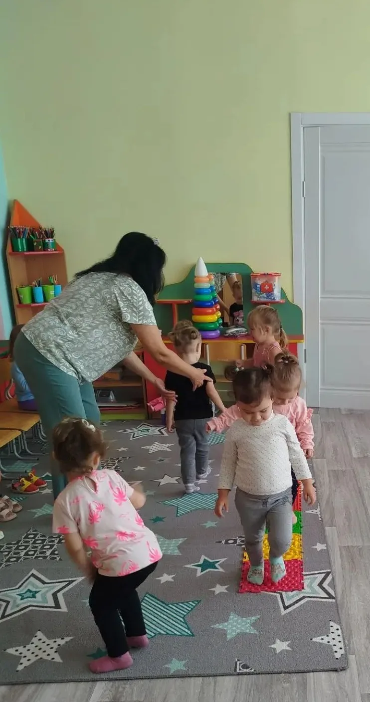 "Становитесь по порядку на весёлую зарядку!"