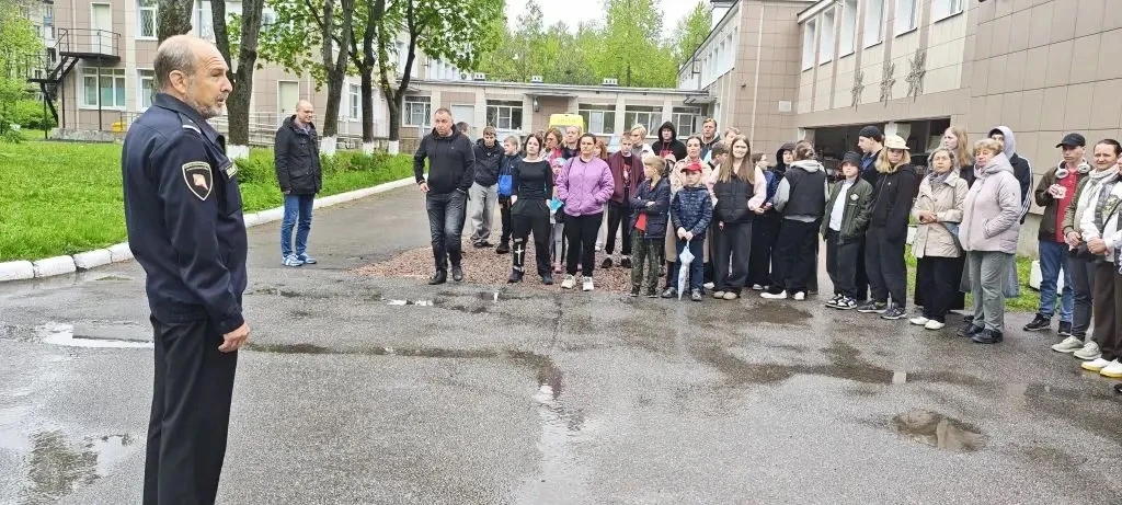 Тренировочная эвакуация в Центре содействия семейному воспитанию    № 11 Московского ра...