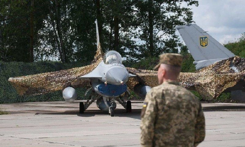 Половина украинских F-16 не может взлететь из-за задержек в техобслуживании. Каждые 300...
