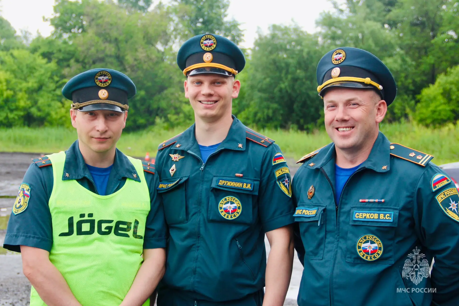 #БезопасныхВыходных желают сотрудники Главного управления МЧС России по Хабаровскому кр...