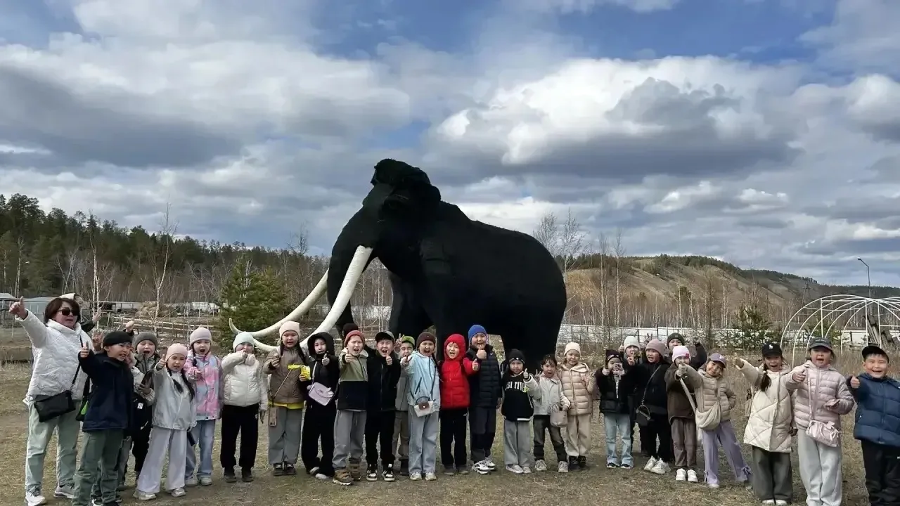 1А класс в Республиканском зоопарке им. В.Г. Алексеева 🦚🐻  Сегодня наш класс отлично и с комфортом с