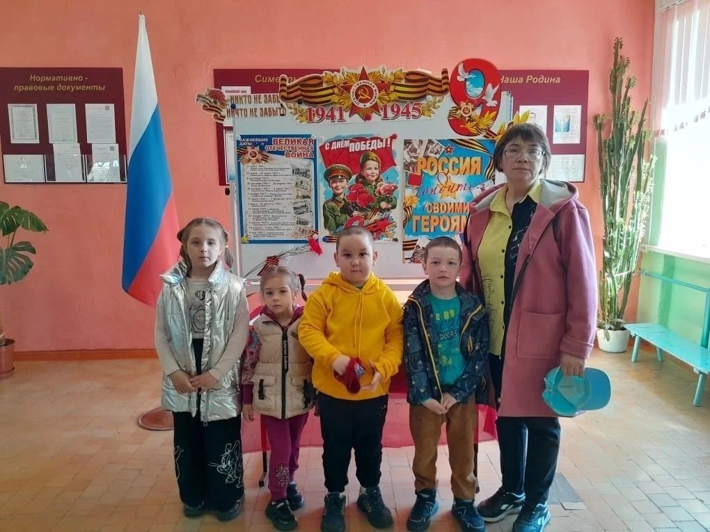 Сегодня в нашей школе состоялось особенное мероприятие: к "Орлятам" в гости пришли ребя...