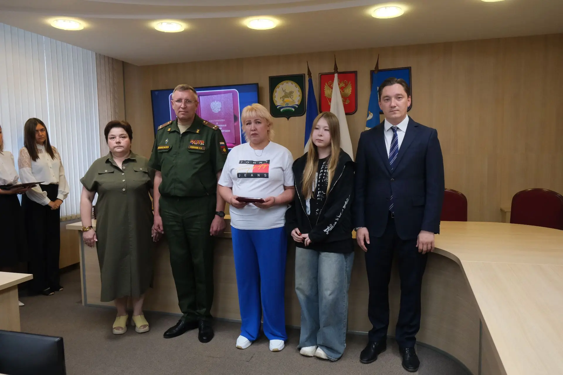 Передали близким родственникам наших погибших участников специальной военной операции г...