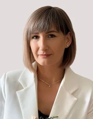 Директор Златоустовской школы Мария Зубатенко поблагодарила организаторов проекта «Лого...