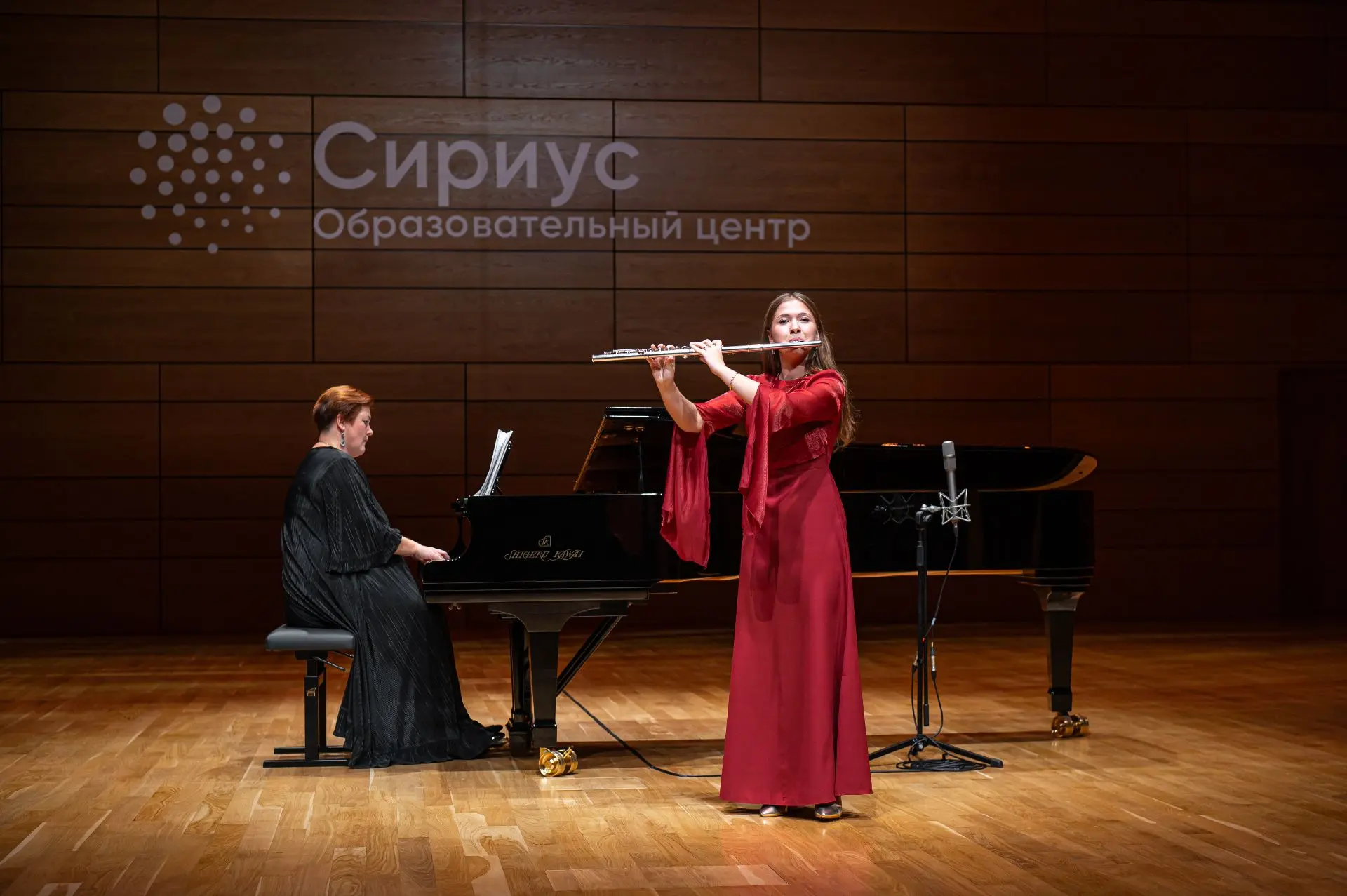 От репетиций до музыкальной сцены: концерт «Музыка для флейты и скрипки»
 
На этой неделе на сцене К