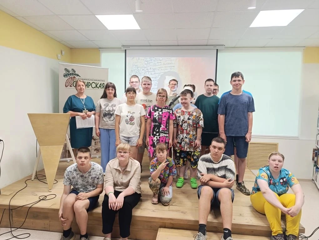 ☀️Лагерь"Солнышко", день 10☀️
Сегодня в пришкольном 
лагере дети разделились на две группы и посетил
