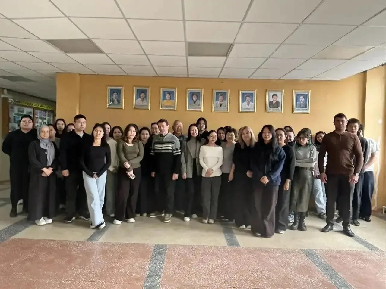 В гостях у кафедры биологии и экологии МФ КалмГУ – профессор ВолГУ В.А. Сагалаев 🌿  В рамках визита 