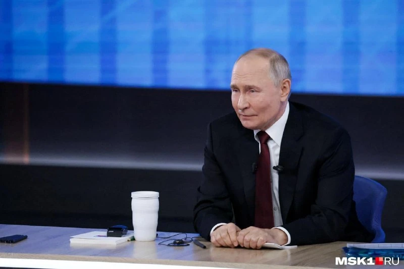 💬Учителя, физруки и медики из Кузбасса забрали награды от Путина