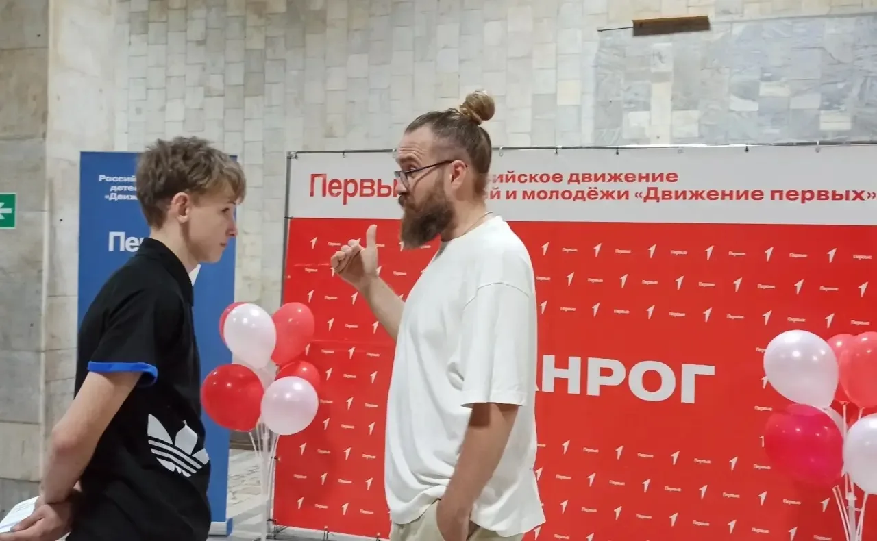 🟠Вожатые лагеря"Светофор" посетили открытый мастер-класс с практическим заданием "Возьми интервью у
