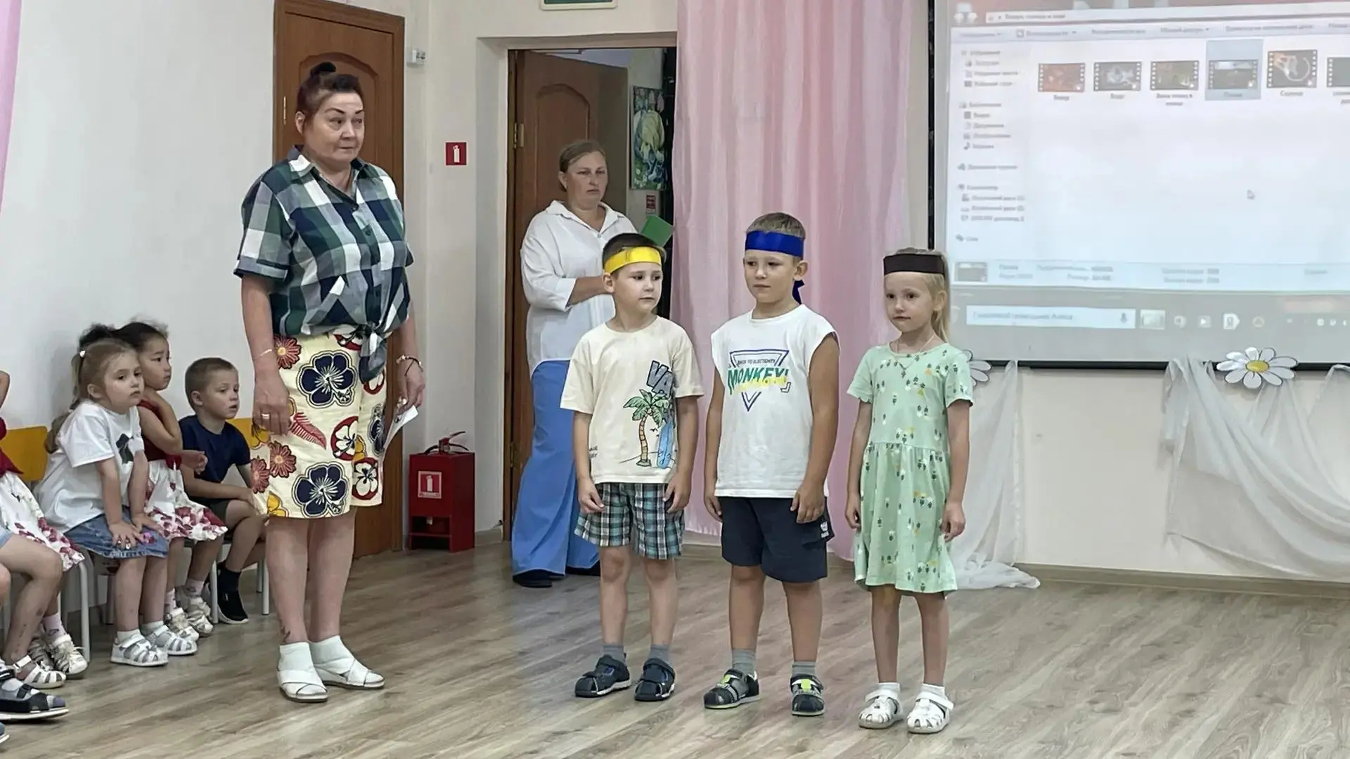 В детском саду состоялось тематическое развлечение «Ветер, солнце, вода и почва», напра...