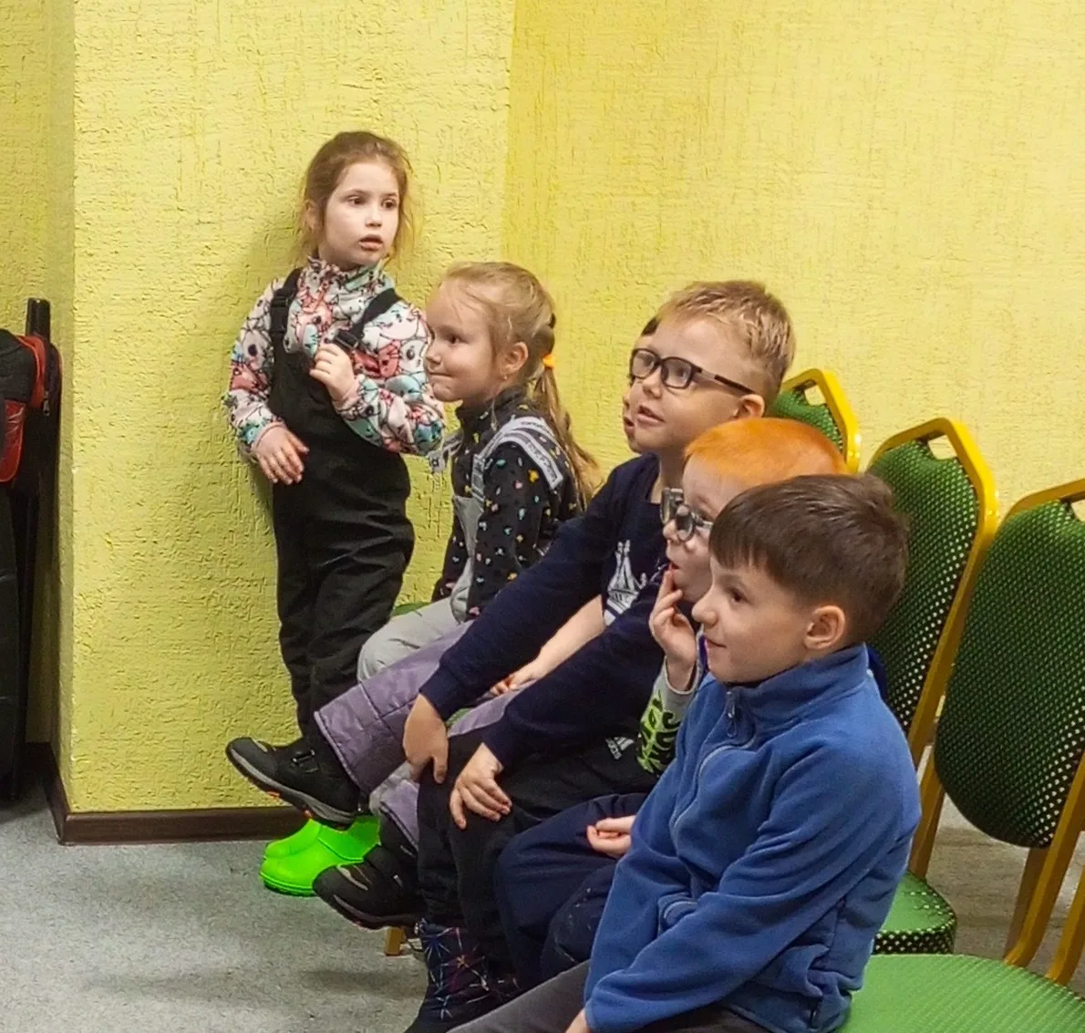 «Росинка» в библиотеке: юные знатоки ПДД».
Недавно воспитанники старшей группы «Росинка» стали почет