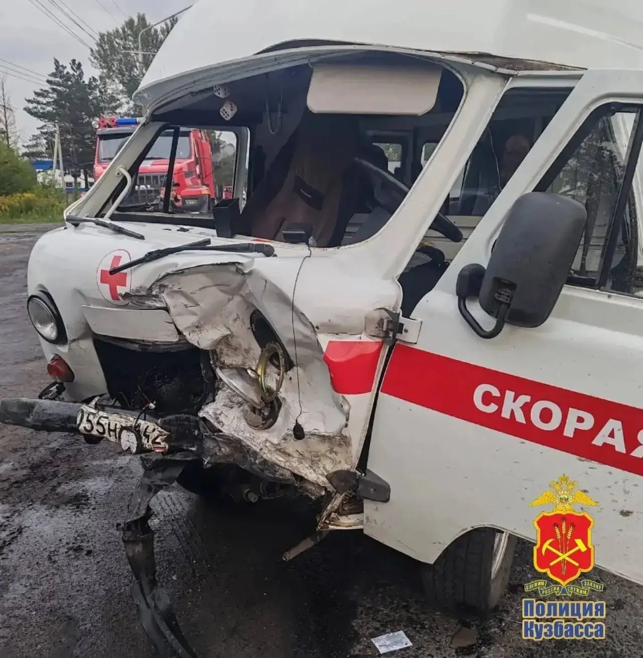 В Мысках полицейские привлекли к ответственности обоих участников ДТП с автомобилем ско...