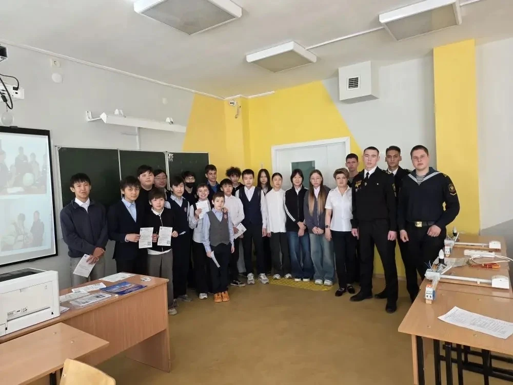 ПРОФОРИЕНТАЦИЯ В ДЕЙСТВИИ.  Сотрудники отдела профориентации и взаимодействия с потребителями ЯИВТ О