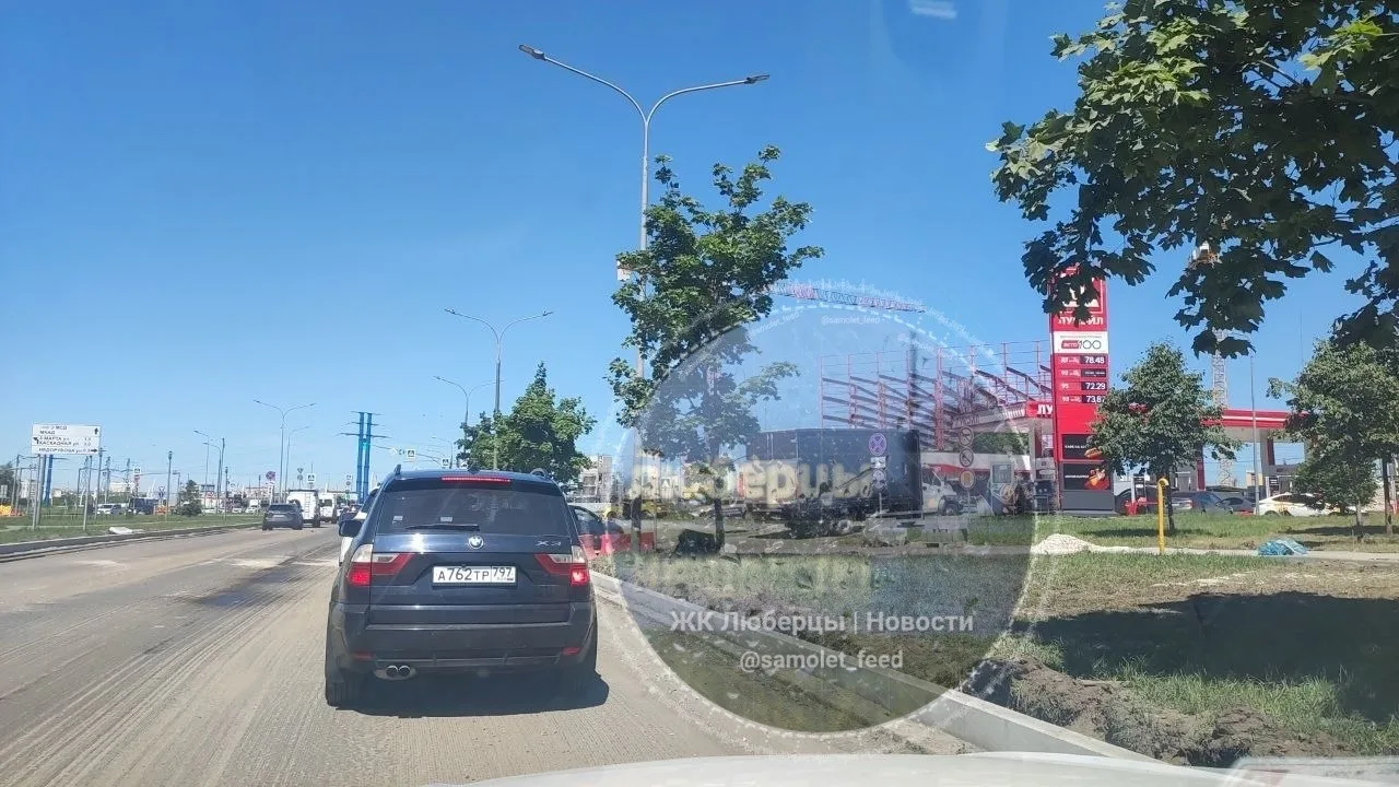 На заправке Лукойл в Некрасовке закончился 92-й бензин.
В настоящее время (на момент написания поста