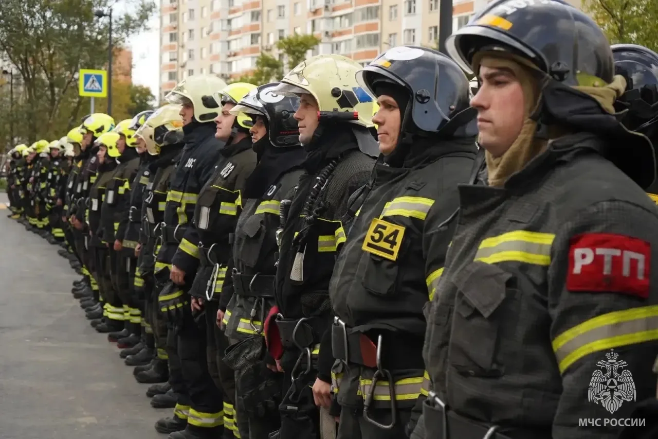 🏆 «Движение вверх»: определены победители соревнований среди столичных пожарных и спас...