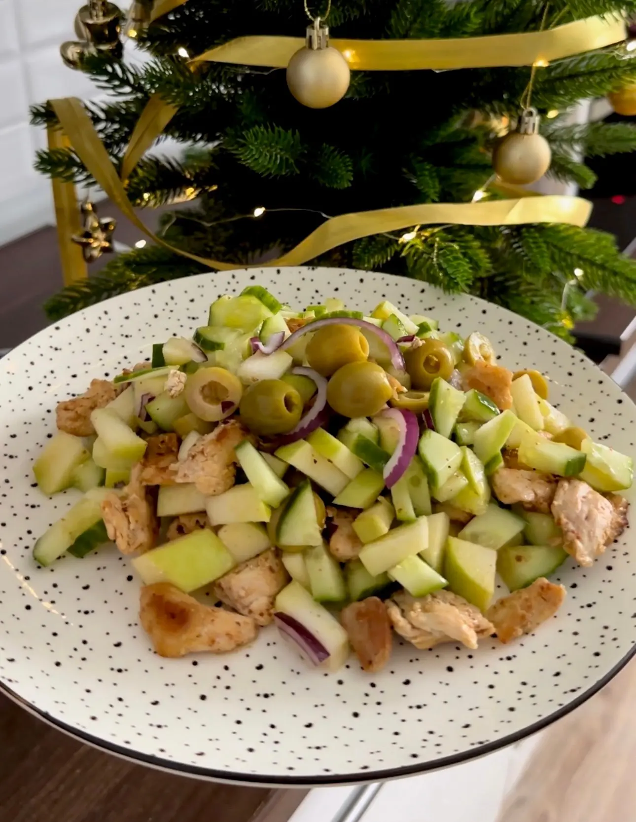 Топ-3 моих любимых салата 🥗   🌽 Кукурузный салат с сыром ⠀ Такое простое сочетание, но при этом наст