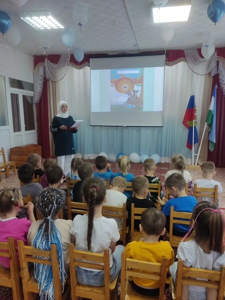 В преддверии Дня эпоса «Урал батыр», в рамках декадника по эпосу Юлия Ирековна прочитал...