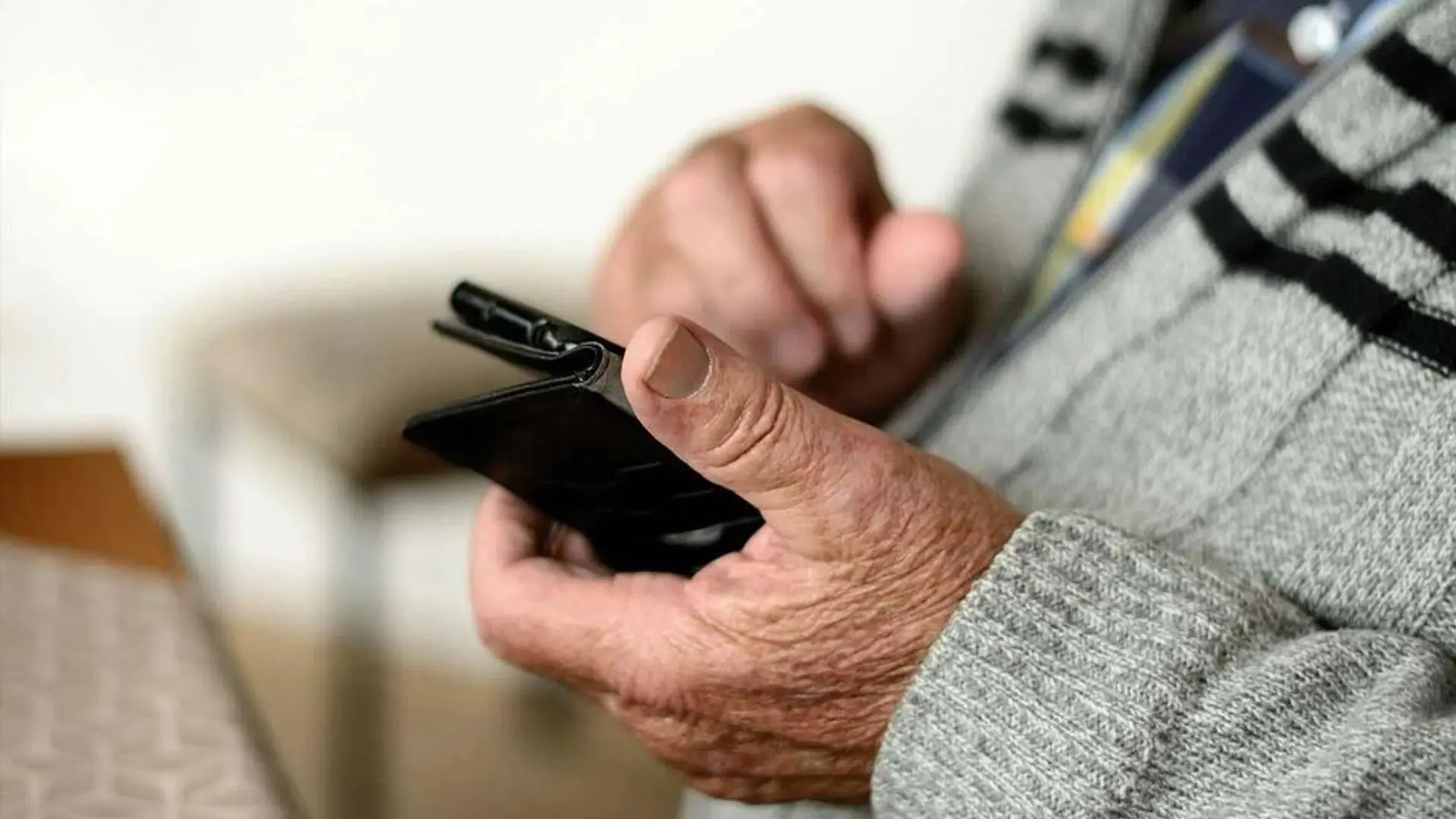 69-летний житель Башкирии лишился 950 тысяч рублей