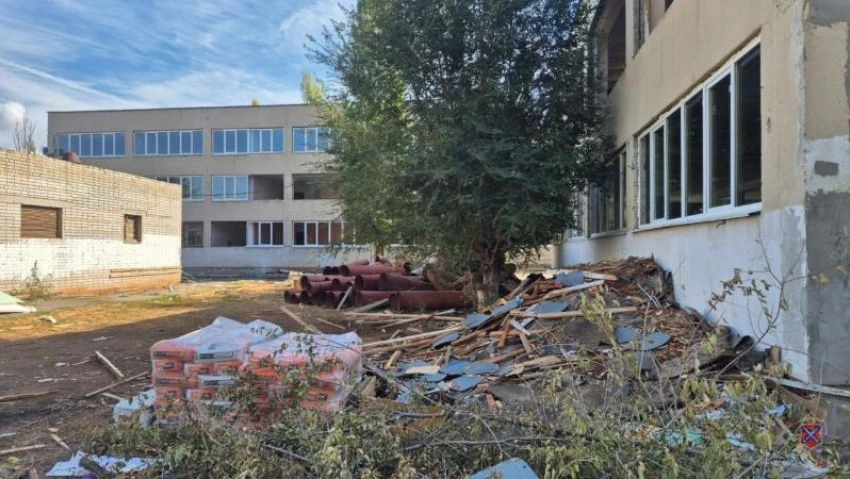 В Волжском не могут найти подрядчика на ремонт школы №32