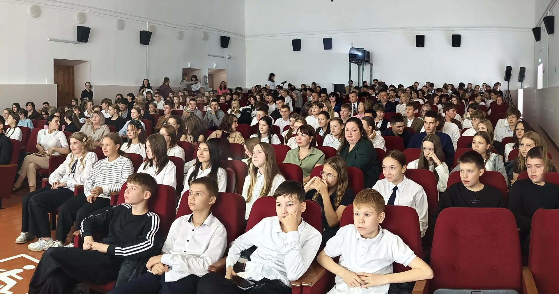В городском посёлке Северо-Енисейский прошел киноурок «Промышленник Сибири»