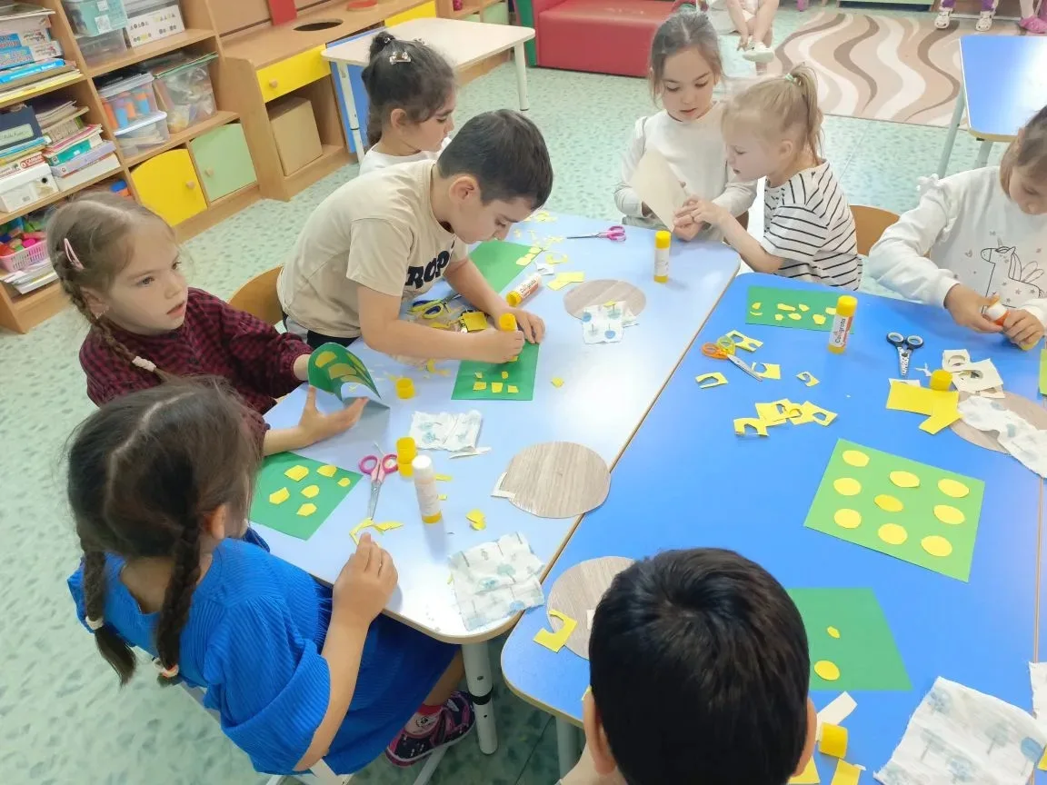 🌼✨ В честь Дня одуванчика мы провели замечательное занятие, полное творчества и радост...