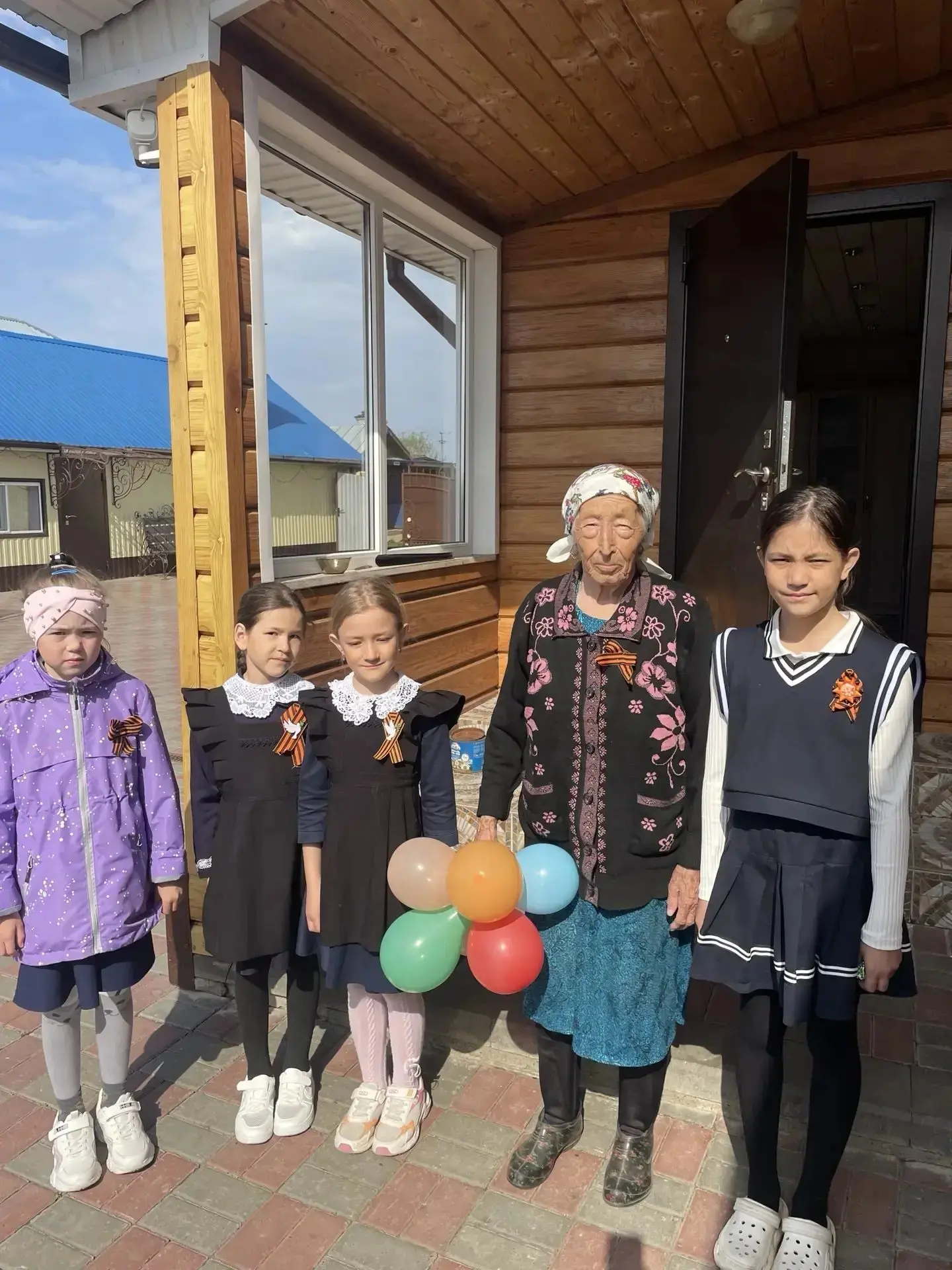 ✅ Поздравление ветеранов.