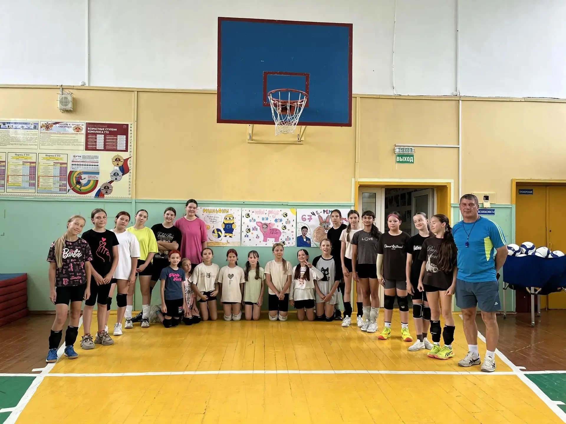Творческий перерыв в спортивном лагере🥳                                              Будни в школьн