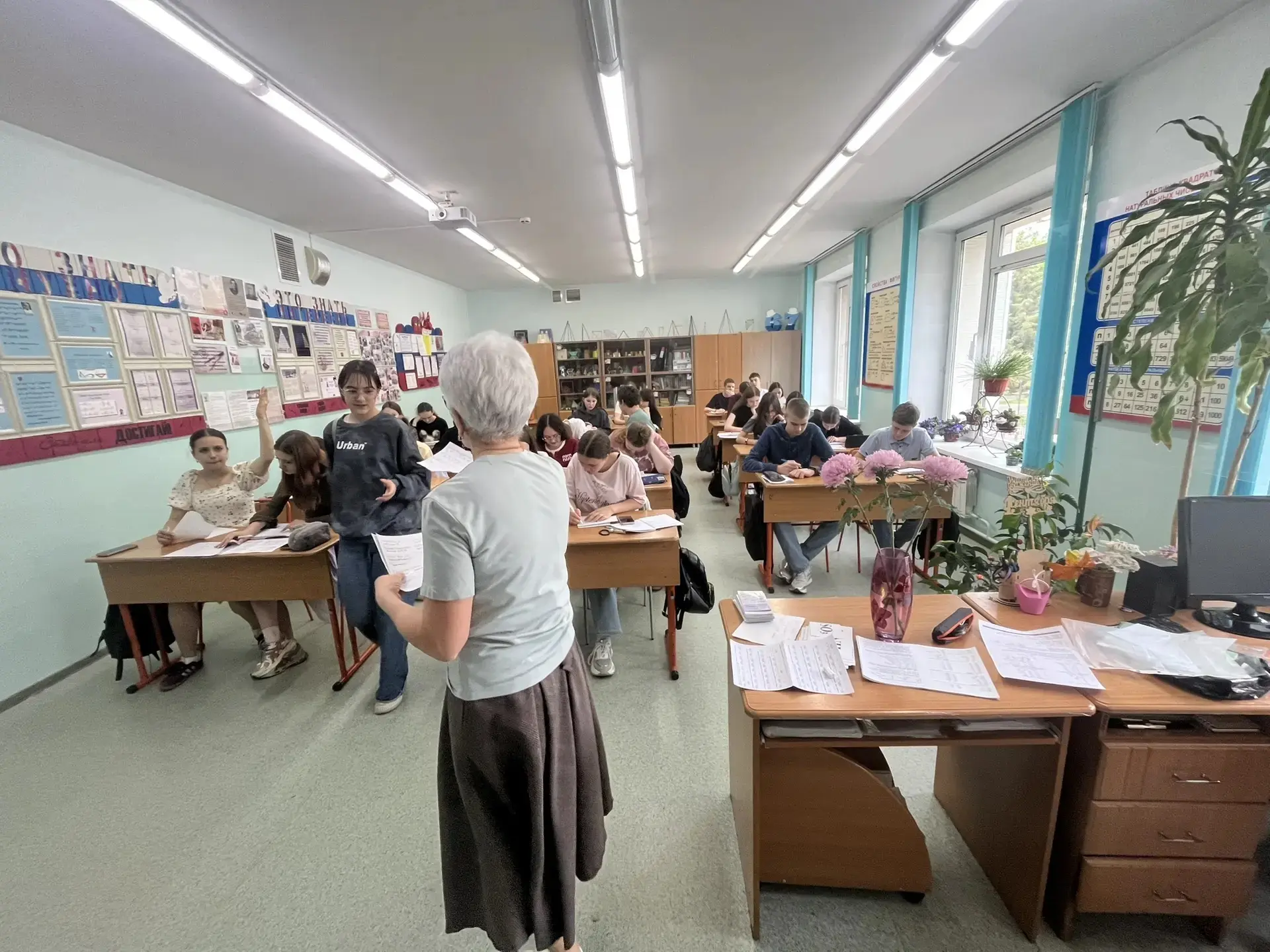 ⏳В течение июня в гимназии работала  летняя химическая школа.

И как отметила её руководитель Гутиев