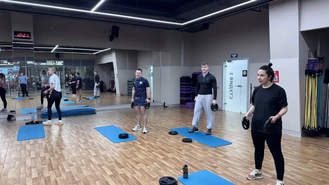 💪 Тренировки вместе с World Class продолжаются!  ✅ Открываем запись на занятие 31 мая. ПИЛАТЕС МАТ –