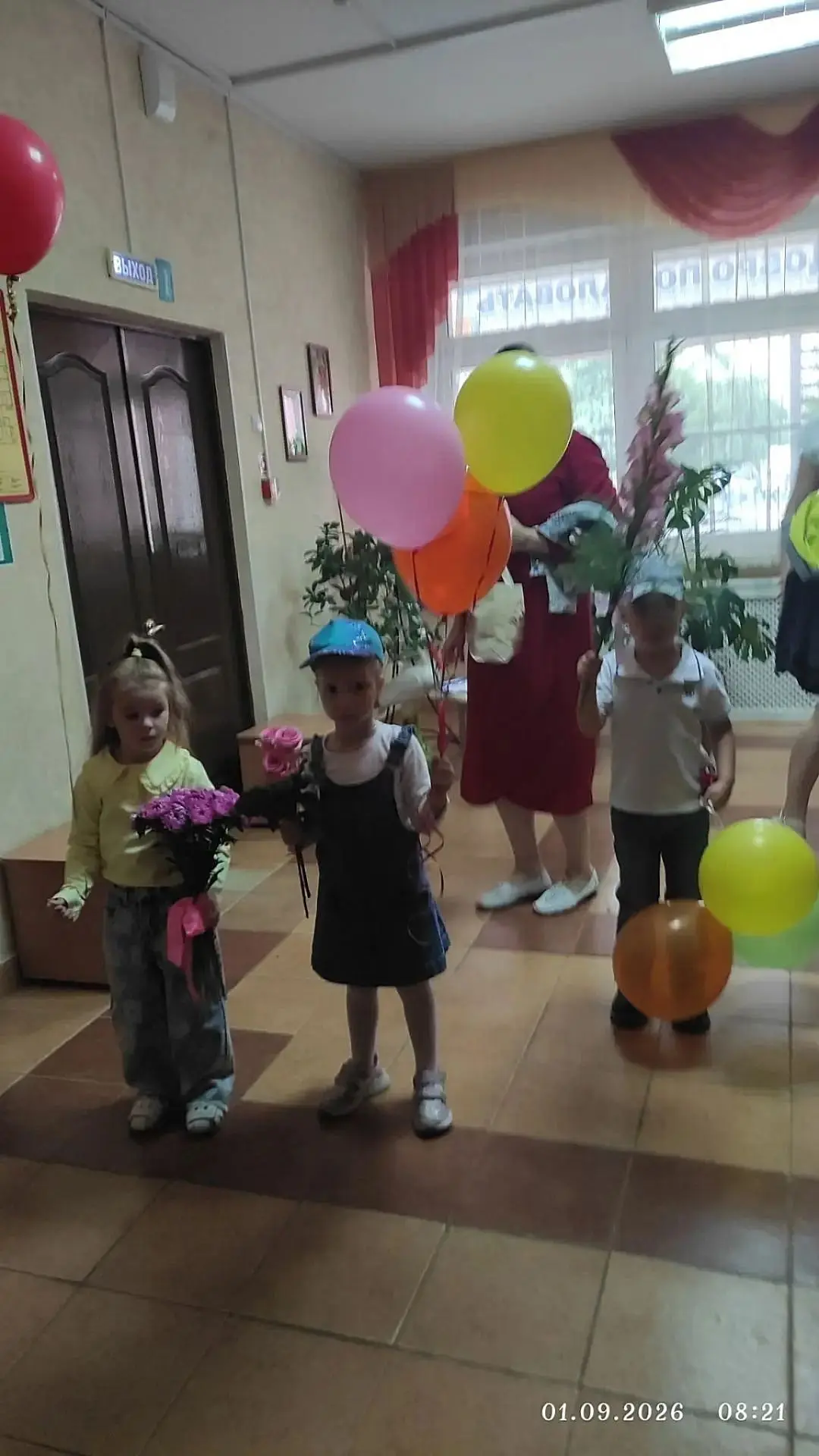 🥳Воспитанники группы «Звездочки» торжественно распахнули двери в новый учебный год!