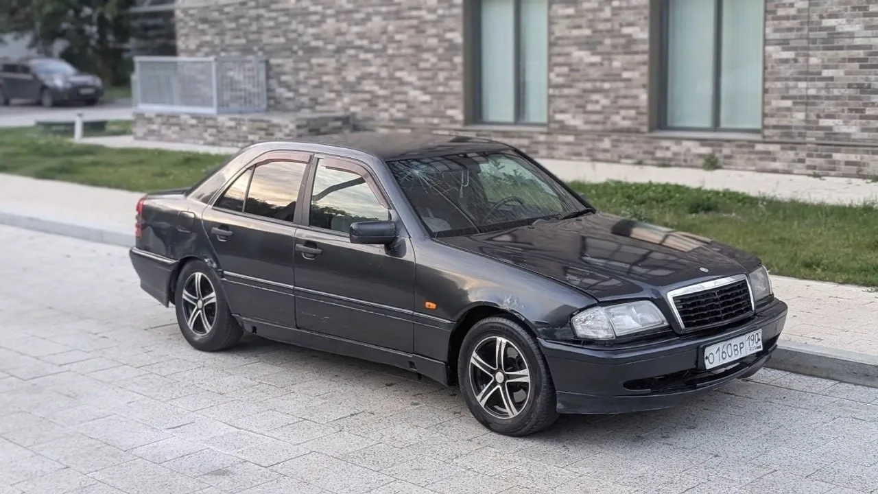 Mercedes-Benz C W202, 1.8 AТ (122 л.с.)