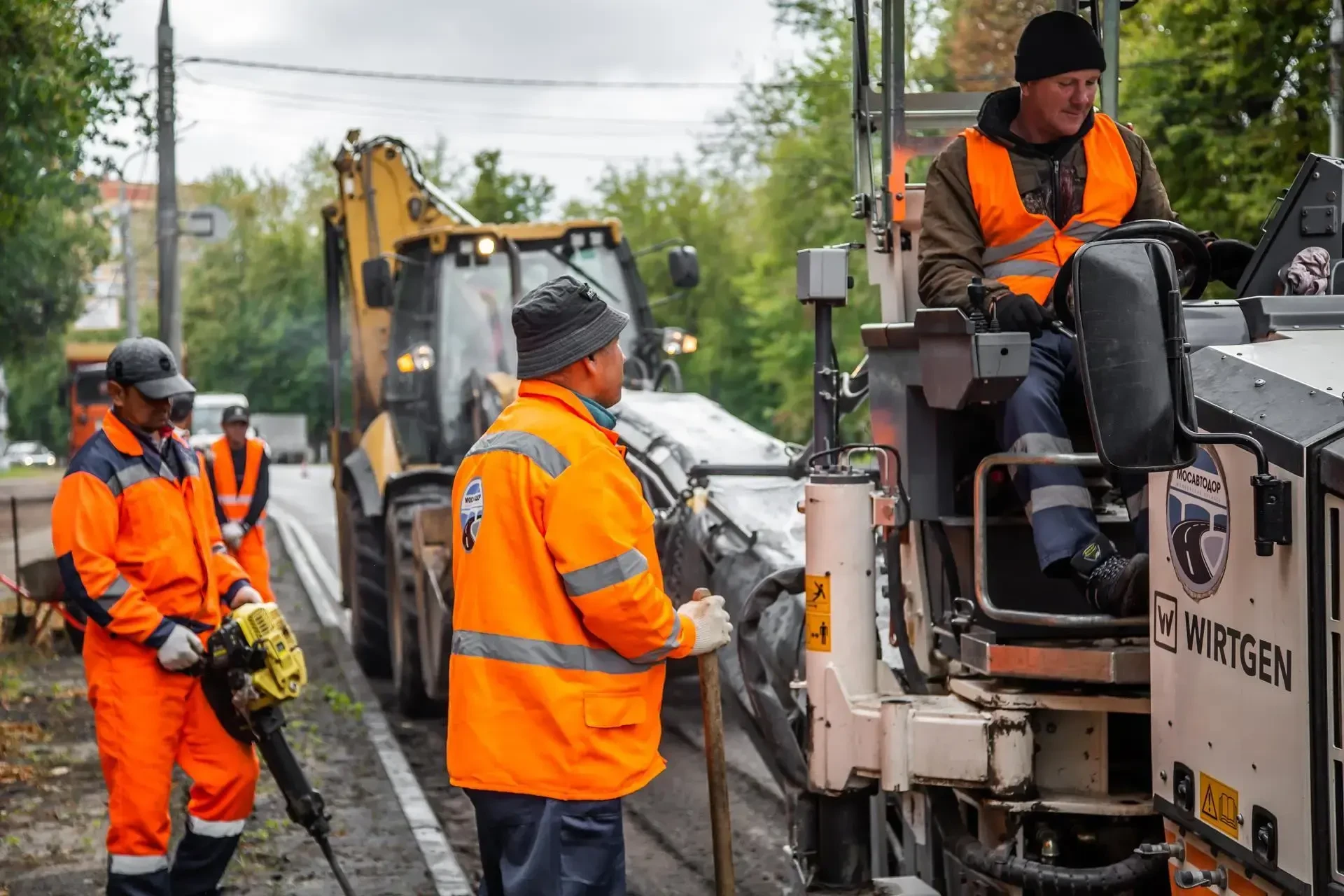 🛣️ Летнее содержание дорог  в Солнечногорске продолжается!

Мосавтодор провёл работы на 9 региональ
