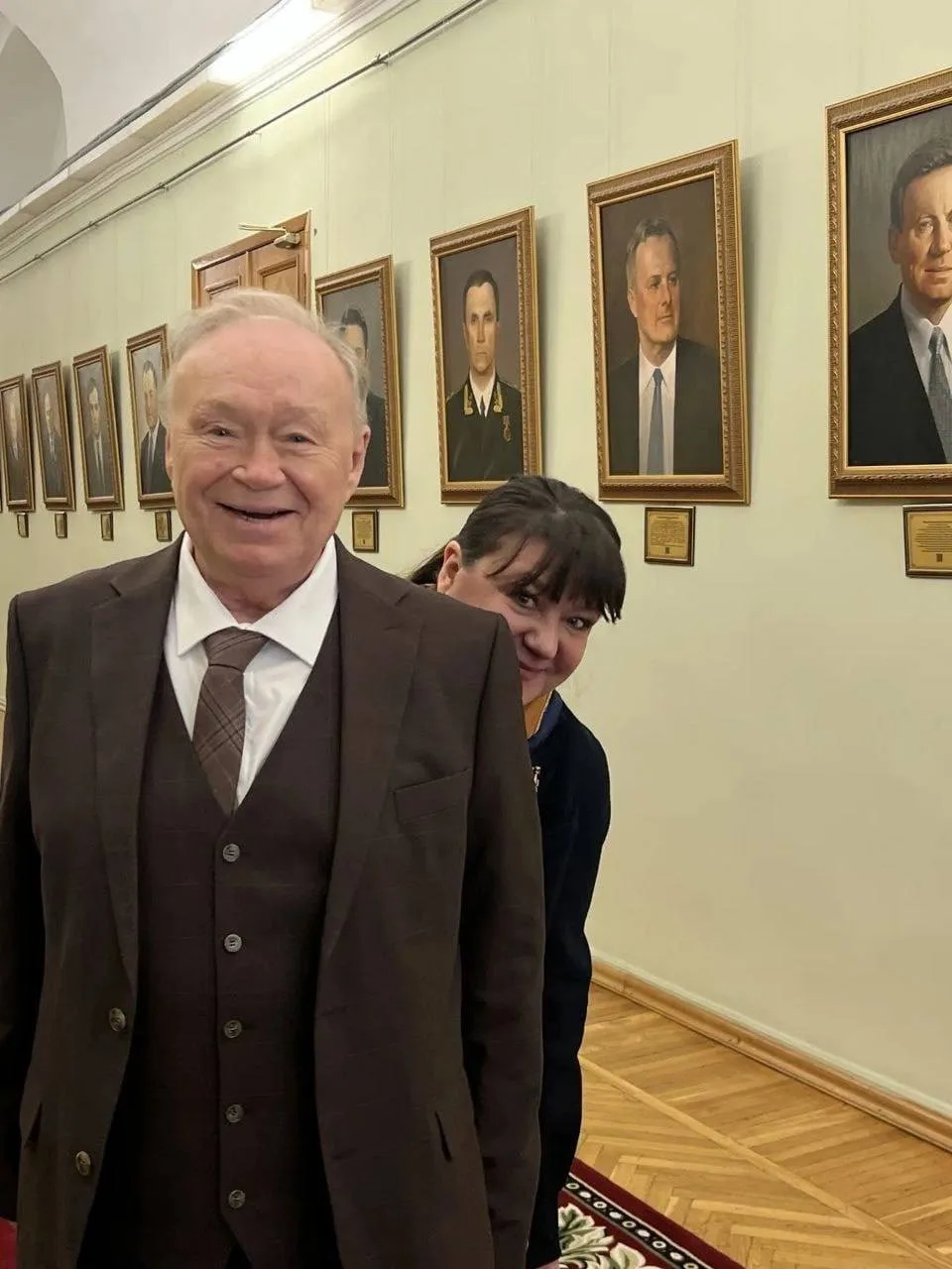 29 мая, Юрию Александровичу Кузнецову было официально вручено звание Народного артиста ...
