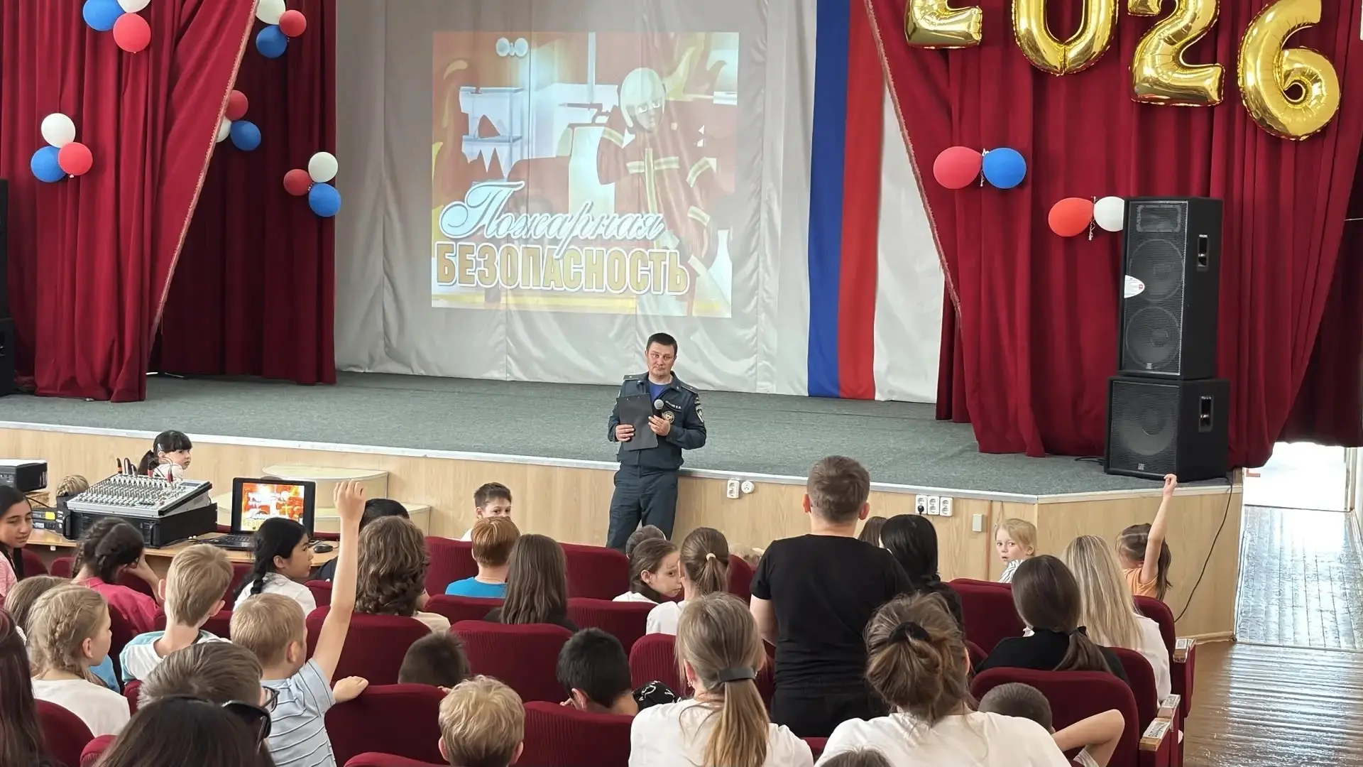 В рамках «Месячника безопасности», для воспитанников лагеря нашей школы, прошли профила...
