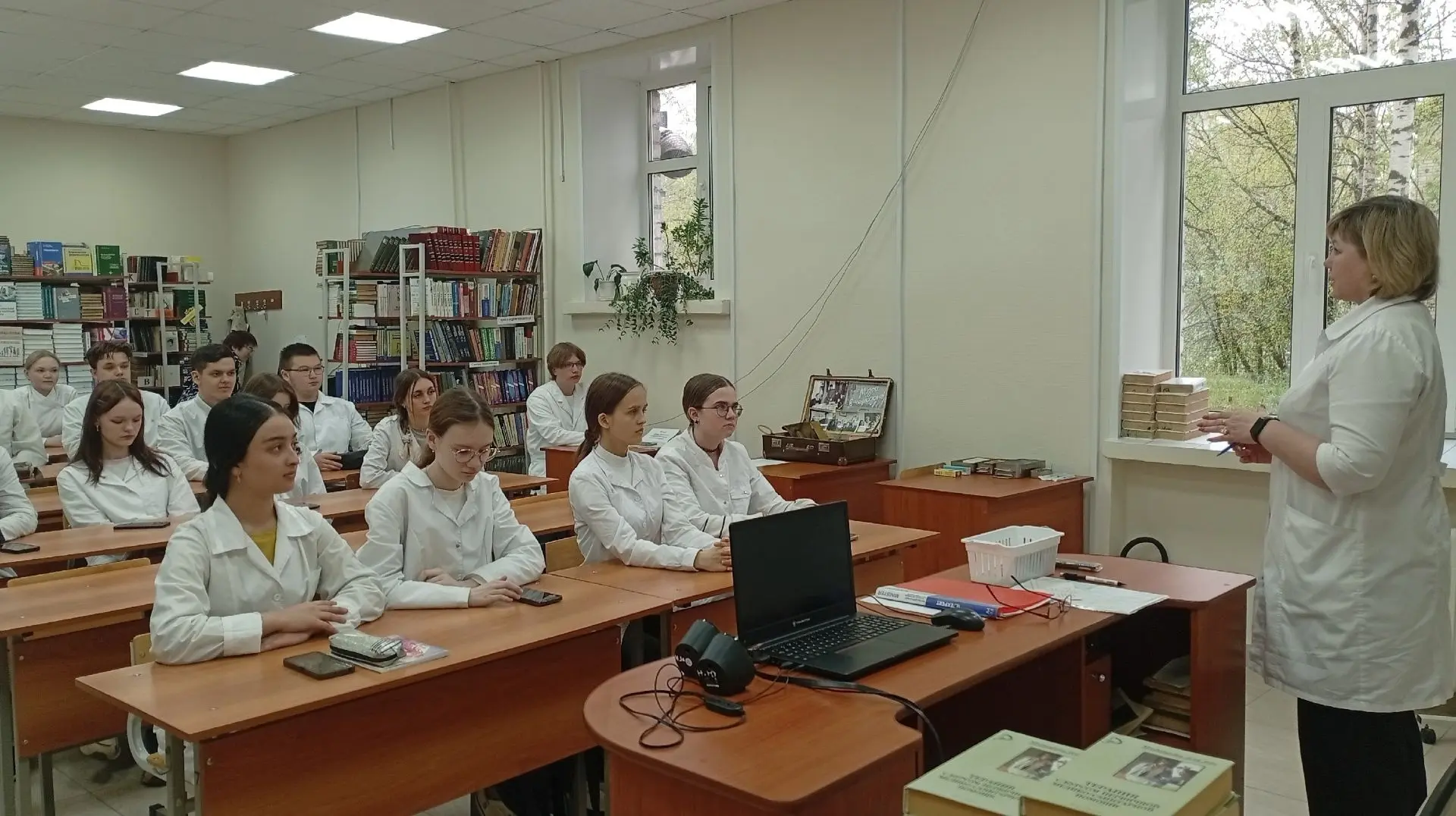 ПРОФОРИЕНТАЦИОННАЯ ВСТРЕЧА
#СПОГордостьСтраны #Ты_в_хорошей_компании #МыАктивныеУМК #Профессионалите