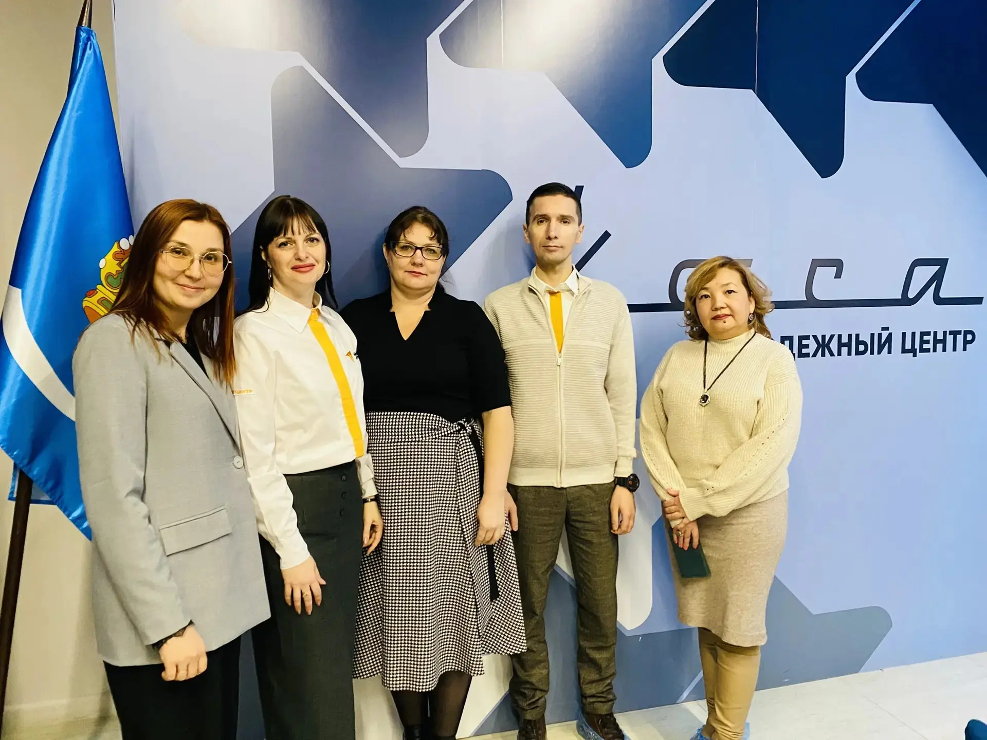 Родительский клуб Икрянинской школы на проектной сессии в Астрахани  13 февраля в Молодежном центре 