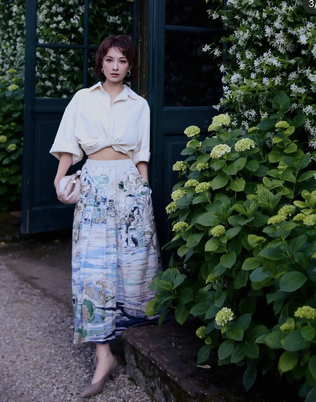Юбка Max Mara Weekend выполнена из 100% хлопка и украшена изысканным принтом в стиле пейзажа с бежев