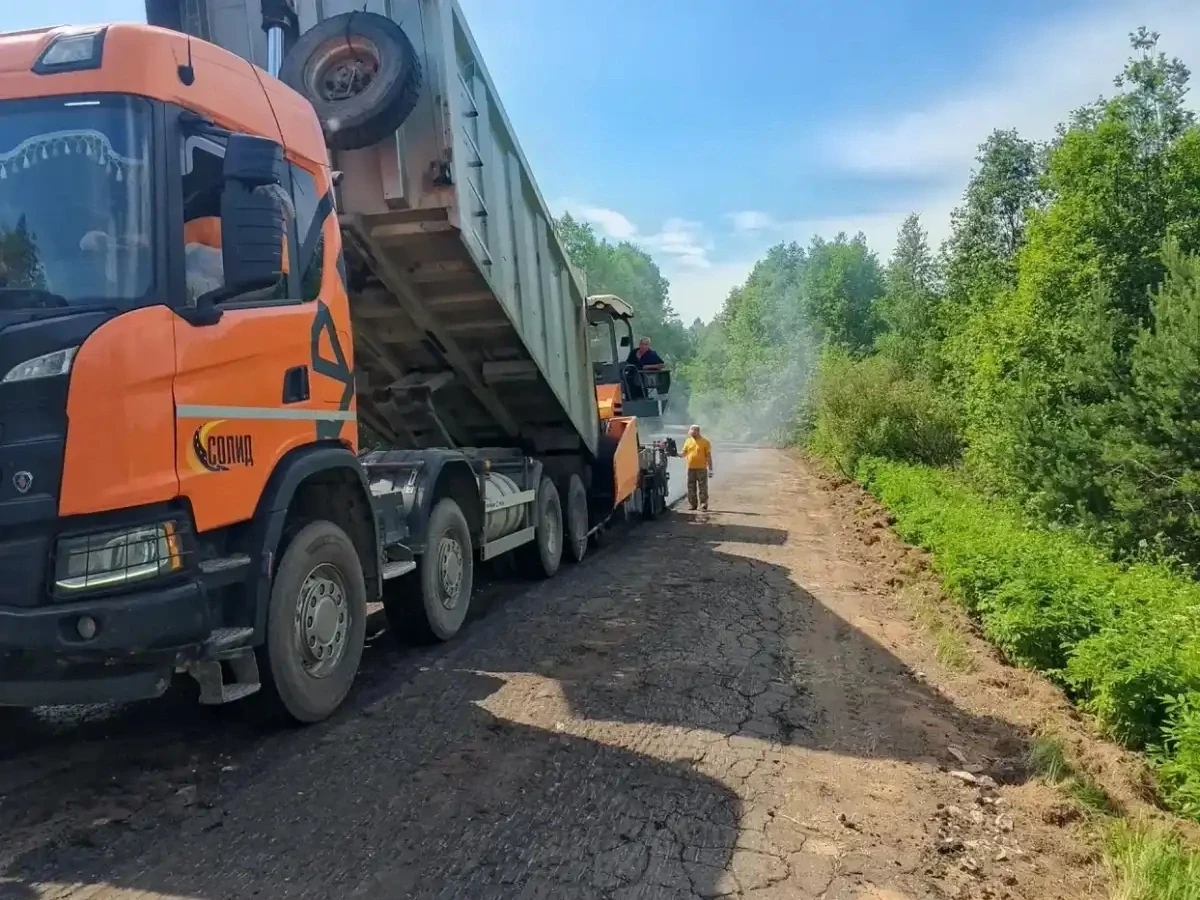 В Демянском округе ремонтируют четыре дороги