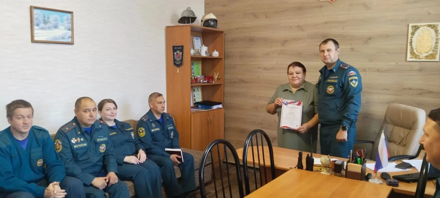 Наградили ветерана пожарной охраны Красноуфимского пожарно-спасательного гарнизона
