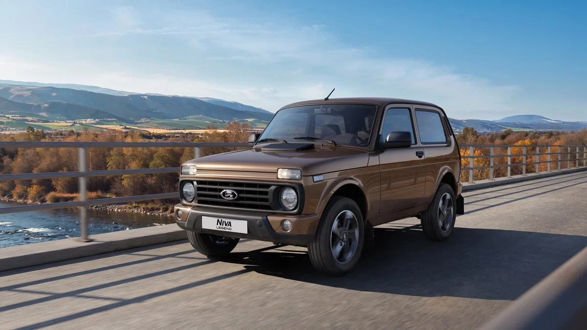 ⚡️ АвтоВАЗ назвал цены на Lada Niva Legend с новым 1,8-литровым мотором