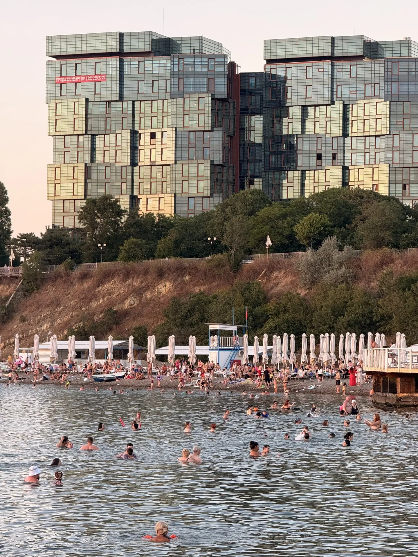 Пляж Высокий берег в 8 вечера 6го августа🏖️