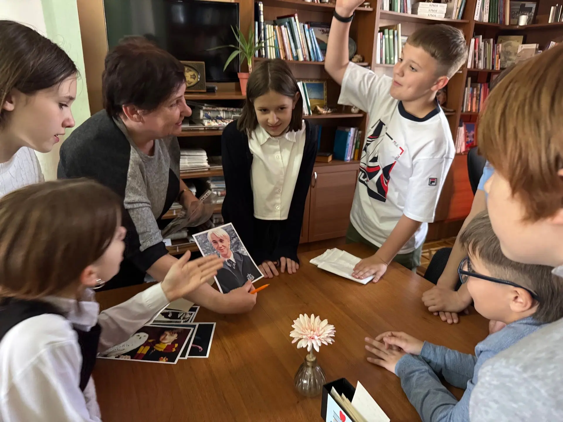 "КЛАССНЫЕ" НОВОСТИ"👍  16 апреля ученики 5-А класса вместе со своим классным руководителем Ищенко Дар