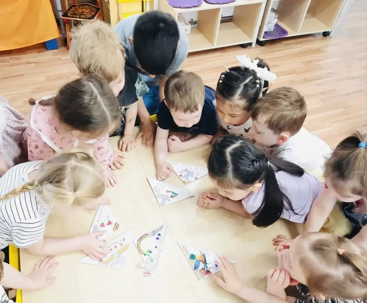 🇷🇺Победа будет за нами!  Накануне 9 мая у дошколят прошла квест-игра «Победа будет за нами!».   🎖Игр