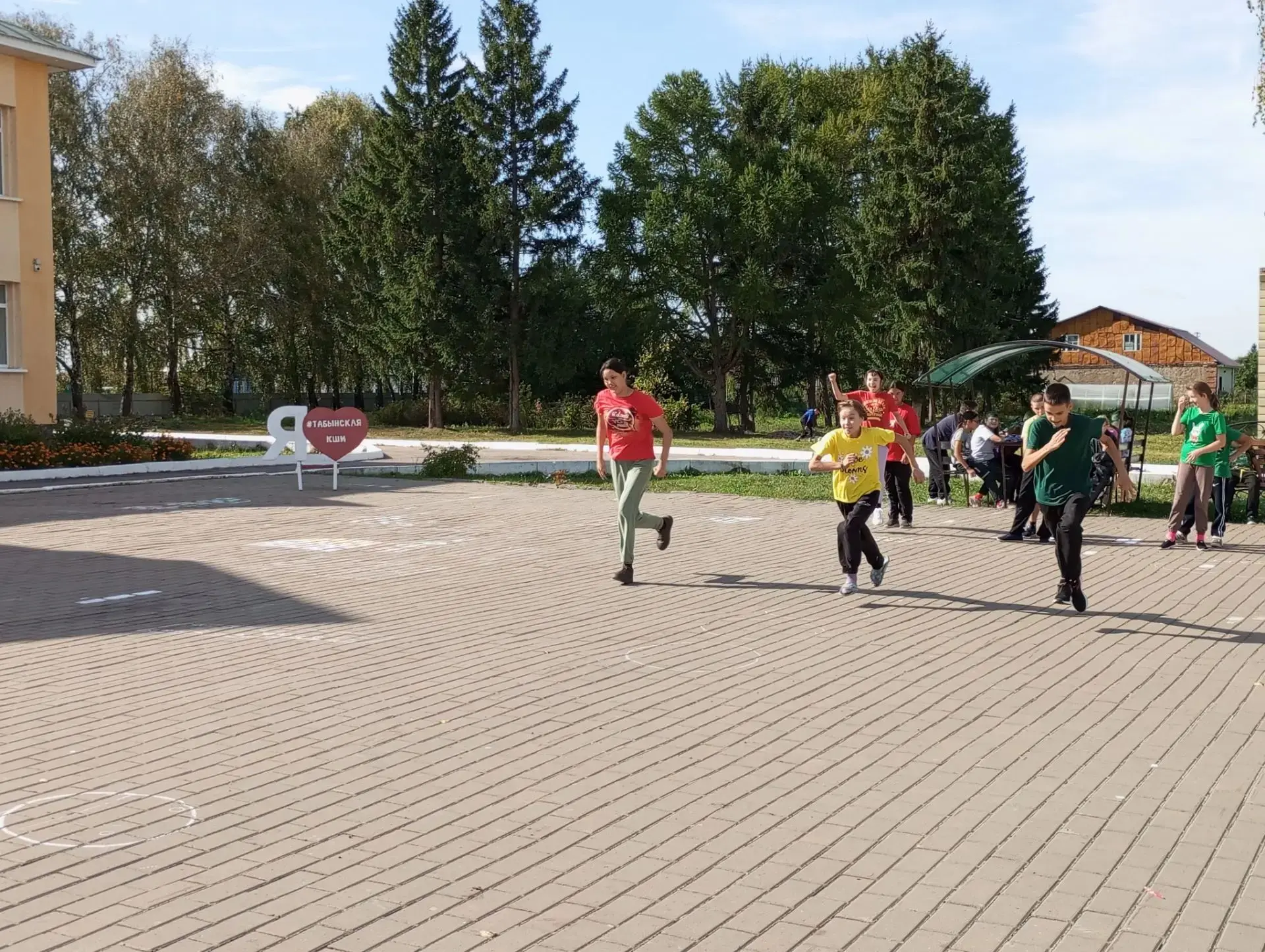 🏃‍♂️ Бегаем, прыгаем и знаем ПДД! 🚦