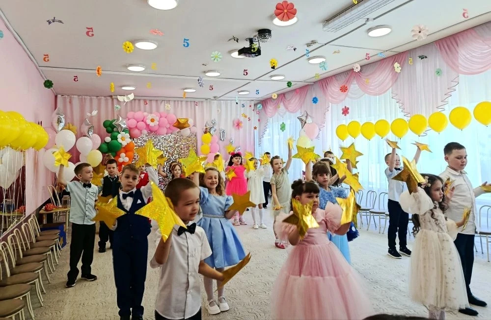 📌В подготовительной к школе группе №9 прошел особенный, трогательный и немного грустны...