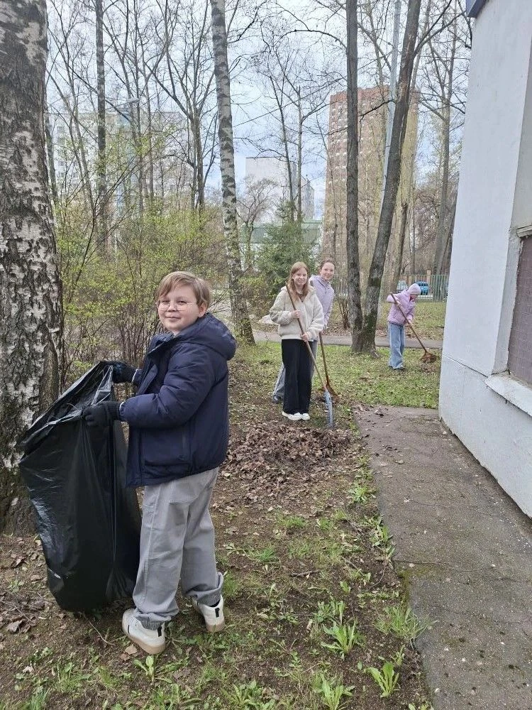 Чистота начинается с нас!  🌱 Сегодня, 1 мая, мы отмечаем День весны и труда — праздник, который объе