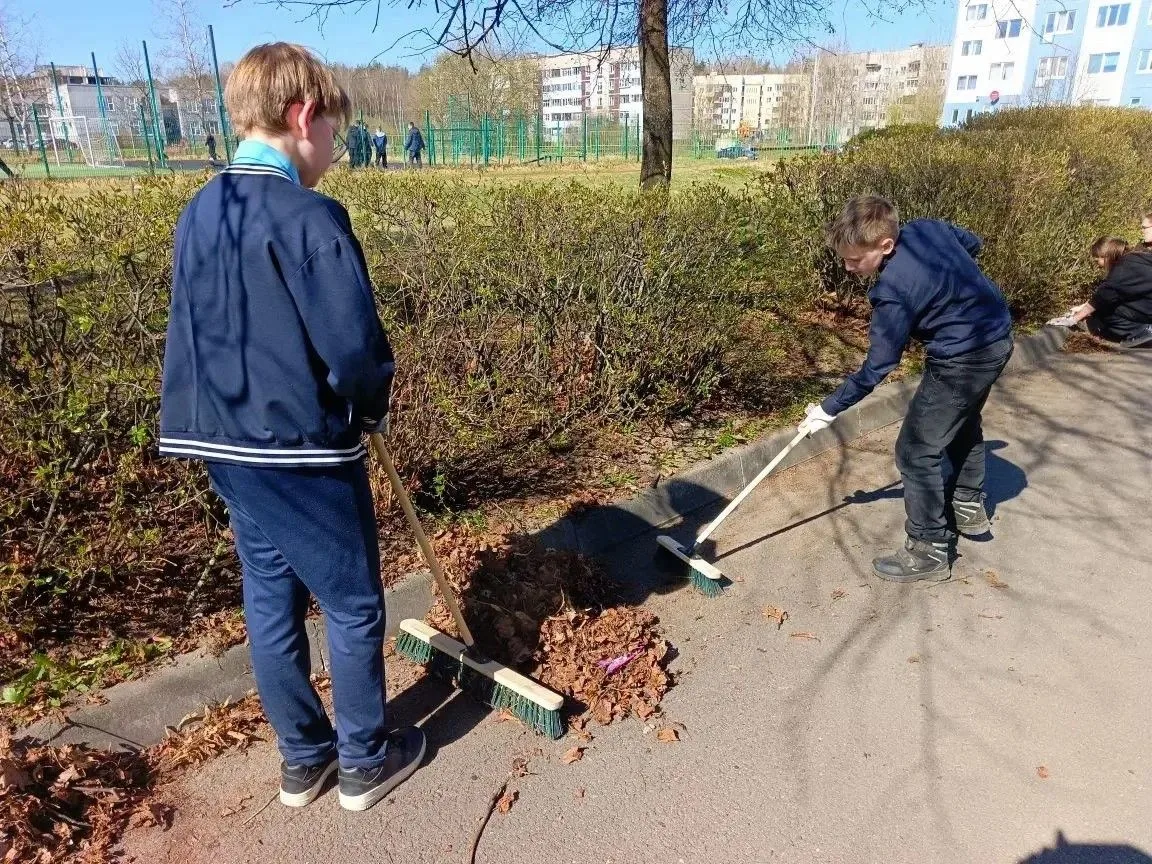 Всем добрый день!

⛅На улице прекрасная погода, а это значит, что нам ничего не мешает продолжать на