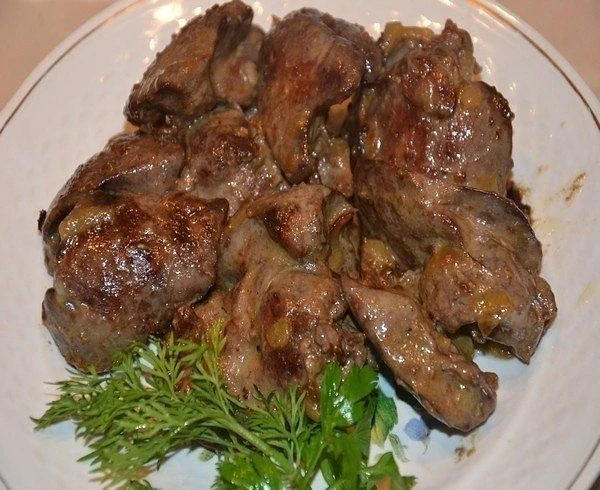 вкусный рецепт печени! Печень получается мягкой, сочной, нежной! Ингредиенты: ● 600 г говяжьей печен